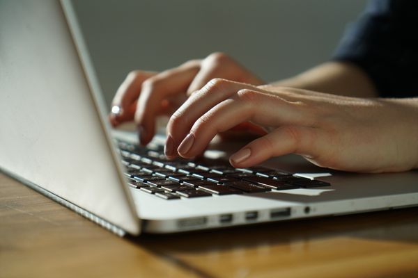 hands-typing-600x400.jpg